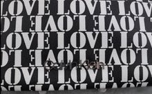 Laden Sie das Bild in den Galerie-Viewer, Calvin Klein LOVE-Tasche