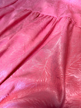 Laden Sie das Bild in den Galerie-Viewer, Vintage Bluse Federmuster pink