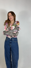Laden Sie das Bild in den Galerie-Viewer, Y2K Blumen-Cardigan mit Perlen