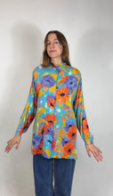 Laden Sie das Bild in den Galerie-Viewer, Vintage Blumenbluse farbig