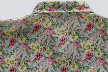 Laden Sie das Bild in den Galerie-Viewer, Vintage Blumenbluse kurzarm