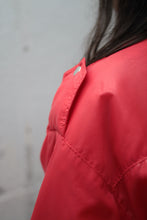 Laden Sie das Bild in den Galerie-Viewer, Rote 80s Bomberjacke (Vintage)