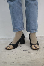 Laden Sie das Bild in den Galerie-Viewer, Schlangen-Pumps (Vintage)