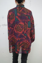 Laden Sie das Bild in den Galerie-Viewer, Gemusterte Bluse (Vintage)