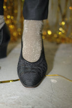 Laden Sie das Bild in den Galerie-Viewer, Spitzen-Pumps