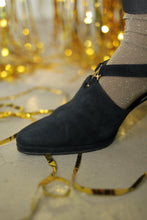 Laden Sie das Bild in den Galerie-Viewer, Dunkelblaue Wildleder-Pumps (Vinatge)