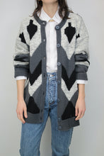 Laden Sie das Bild in den Galerie-Viewer, Gemusterter Cardigan (Vintage)