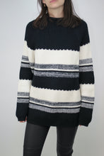 Laden Sie das Bild in den Galerie-Viewer, Gestreifter Strickpullover