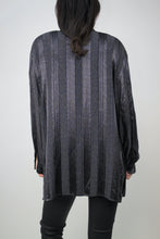 Laden Sie das Bild in den Galerie-Viewer, Paisley Satin-Bluse (Vintage)