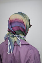 Laden Sie das Bild in den Galerie-Viewer, Seiden Foulard (Vintage)