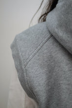 Laden Sie das Bild in den Galerie-Viewer, Sweater-Vest
