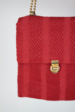 Laden Sie das Bild in den Galerie-Viewer, Stofftasche mit Goldkette (Vintage)