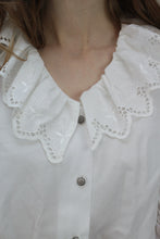Laden Sie das Bild in den Galerie-Viewer, Weisse Bluse mit Puff-Ärmel (Vintage)