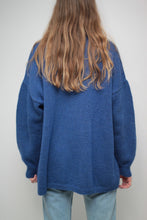 Laden Sie das Bild in den Galerie-Viewer, Blauer Cardigan (Vintage)