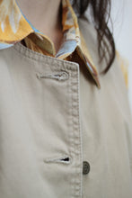 Laden Sie das Bild in den Galerie-Viewer, 🙂 Beiges Gilet (Vintage)