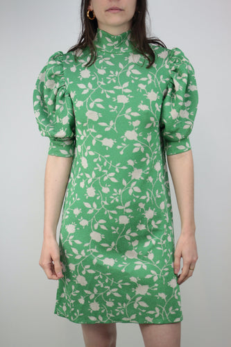 🙂 Grünes Blumenkleid