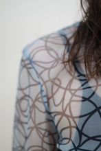 Laden Sie das Bild in den Galerie-Viewer, Y2K Mesh Top (Vintage)