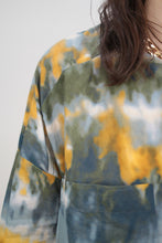 Laden Sie das Bild in den Galerie-Viewer, Tie Dye Bluse