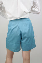 Laden Sie das Bild in den Galerie-Viewer, 90er Adidas Shorts blau (Vintage)