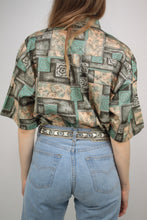 Laden Sie das Bild in den Galerie-Viewer, Khaki-silber Seidenshirt (Vintage)