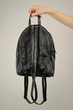 Laden Sie das Bild in den Galerie-Viewer, Kunstleder Rucksack
