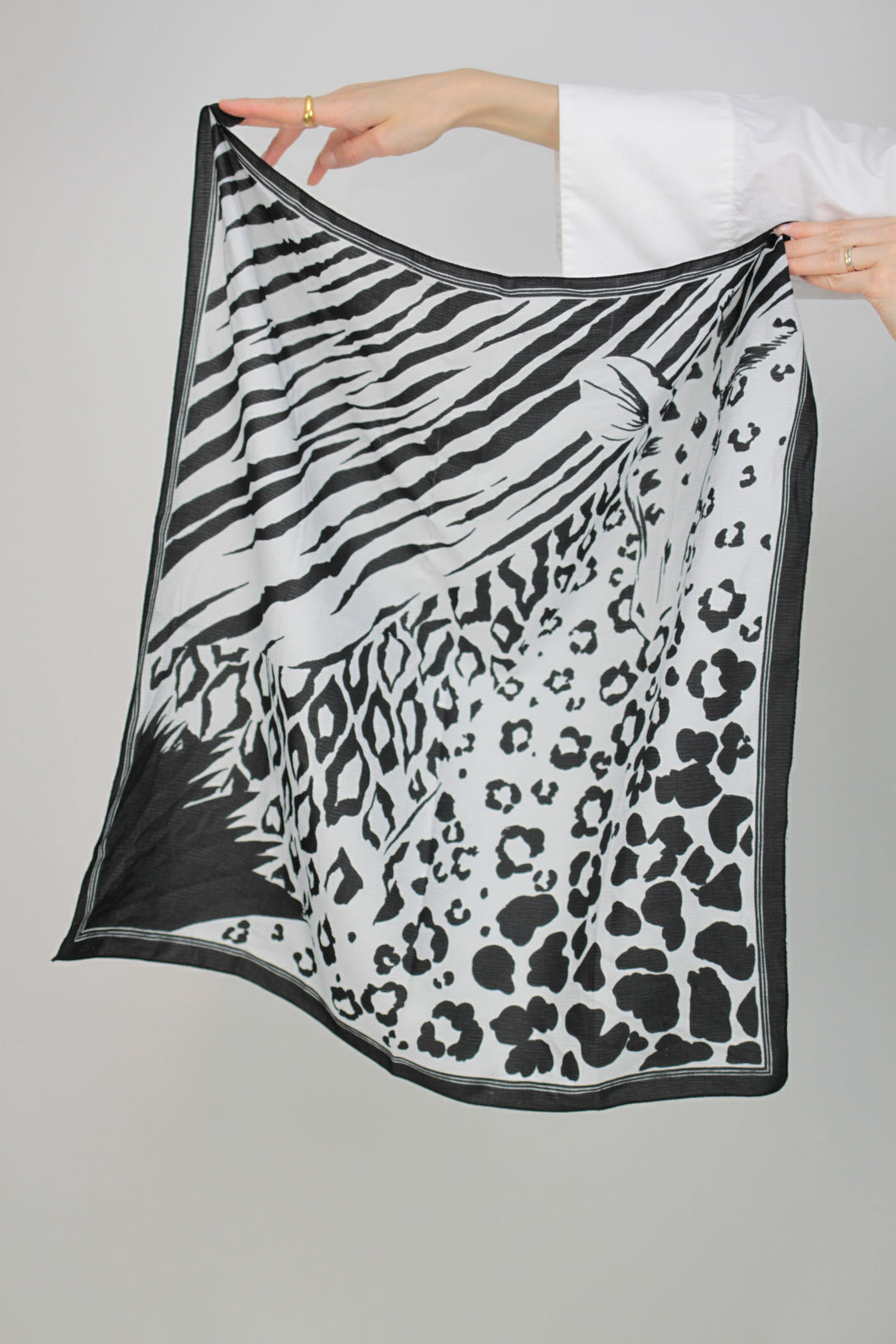 Animal Print Foulard