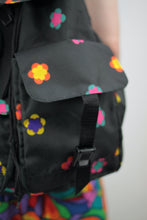 Laden Sie das Bild in den Galerie-Viewer, Blumen Rucksack (Vintage)