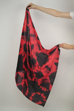 Laden Sie das Bild in den Galerie-Viewer, Tie Dye Foulard