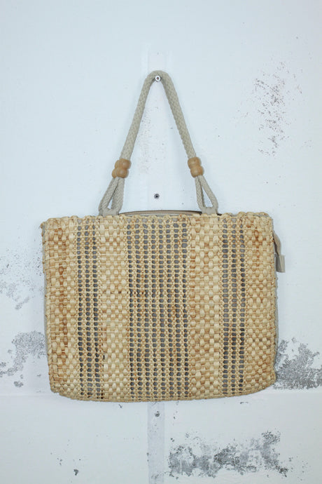 Grosse Strohtasche