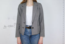Laden Sie das Bild in den Galerie-Viewer, Schwarz-weisser Blazer
