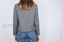 Laden Sie das Bild in den Galerie-Viewer, Schwarz-weisser Blazer