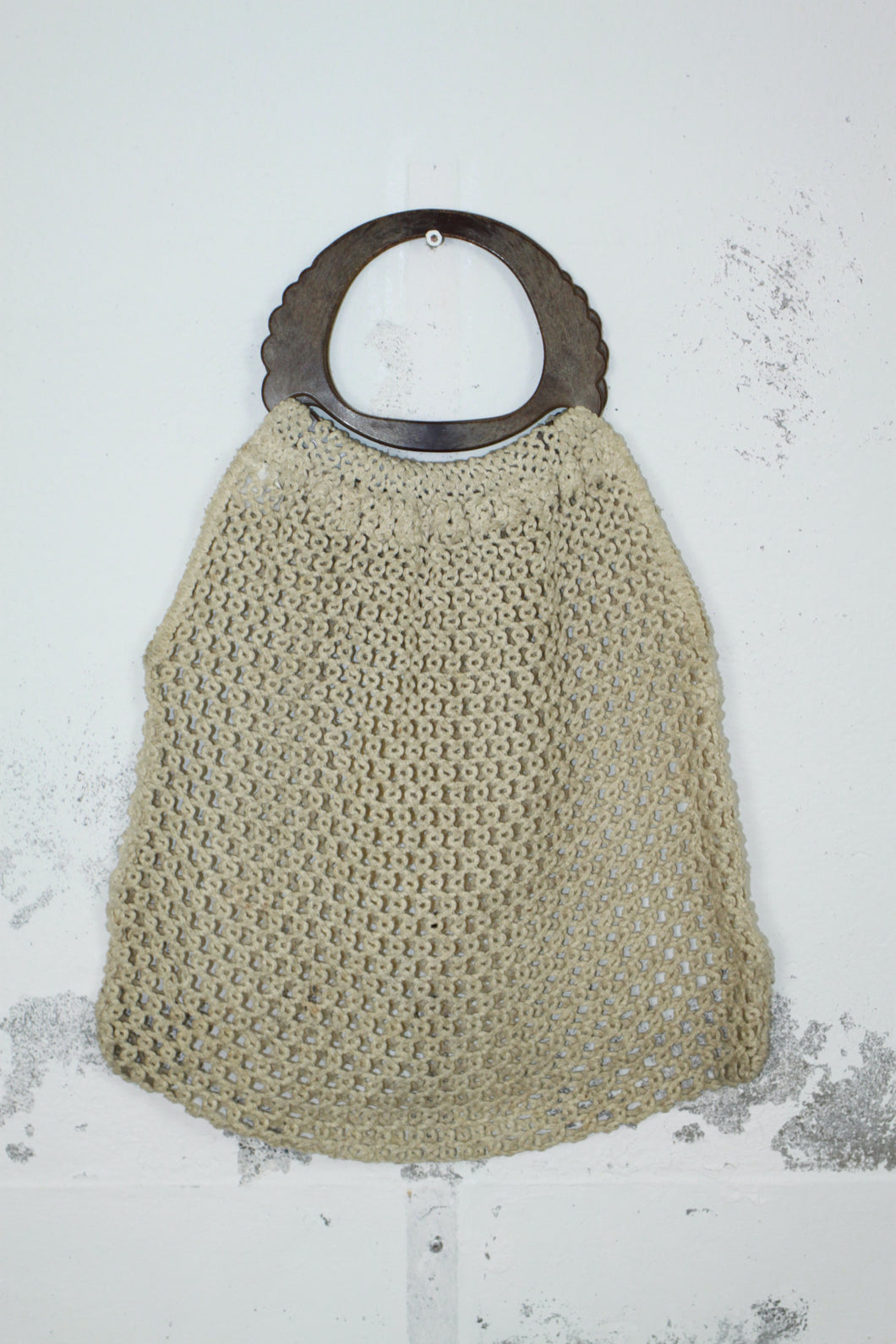 Netztasche mit Holzbügel