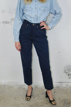 Laden Sie das Bild in den Galerie-Viewer, Mom-Jeans dunkelblau (Vintage)