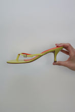 Laden Sie das Bild in den Galerie-Viewer, Y2K gelbe Buffalo Mid-Heels