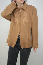 Laden Sie das Bild in den Galerie-Viewer, Brauner Tribal Cardigan (Vintage)