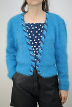 Laden Sie das Bild in den Galerie-Viewer, Angora-Perlen-Strickpullover (Vintage)