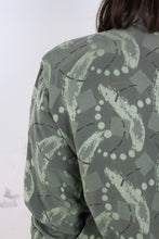 Laden Sie das Bild in den Galerie-Viewer, Khaki Bluse (Vintage)