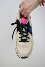 Laden Sie das Bild in den Galerie-Viewer, Nike Air Max Sneakers