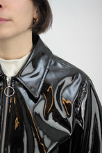 Laden Sie das Bild in den Galerie-Viewer, EYTYSxH&amp;M Lackjacke