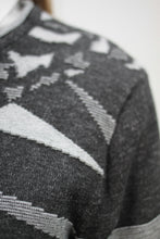 Laden Sie das Bild in den Galerie-Viewer, Gemusterter Strickpullover
