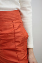 Laden Sie das Bild in den Galerie-Viewer, Orange Stoffhose (Vintage)