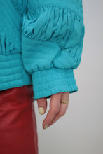 Laden Sie das Bild in den Galerie-Viewer, 80er Bomberjacke aus Seide (Vintage)