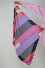 Laden Sie das Bild in den Galerie-Viewer, Seiden-Foulard (Vintage)