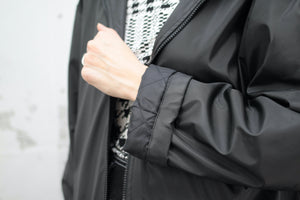 Schwarze Sportjacke (Vintage)