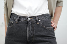 Laden Sie das Bild in den Galerie-Viewer, Mom-Jeans dunkelgrau (Vintage)