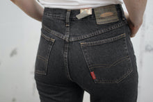 Laden Sie das Bild in den Galerie-Viewer, Mom-Jeans dunkelgrau (Vintage)