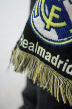 Laden Sie das Bild in den Galerie-Viewer, 😀 Fussballschal (Real Madrid)