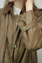 Laden Sie das Bild in den Galerie-Viewer, Leichter Trenchcoat/Regenmantel (Vintage)