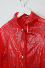 Laden Sie das Bild in den Galerie-Viewer, Rote Regenjacke